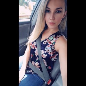 Meet your Posher, Ashley